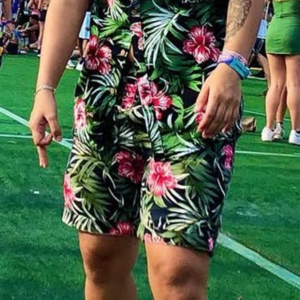 Forever 21 Floral Print Men's Shorts - Pink and Green - Picture 6 of 6